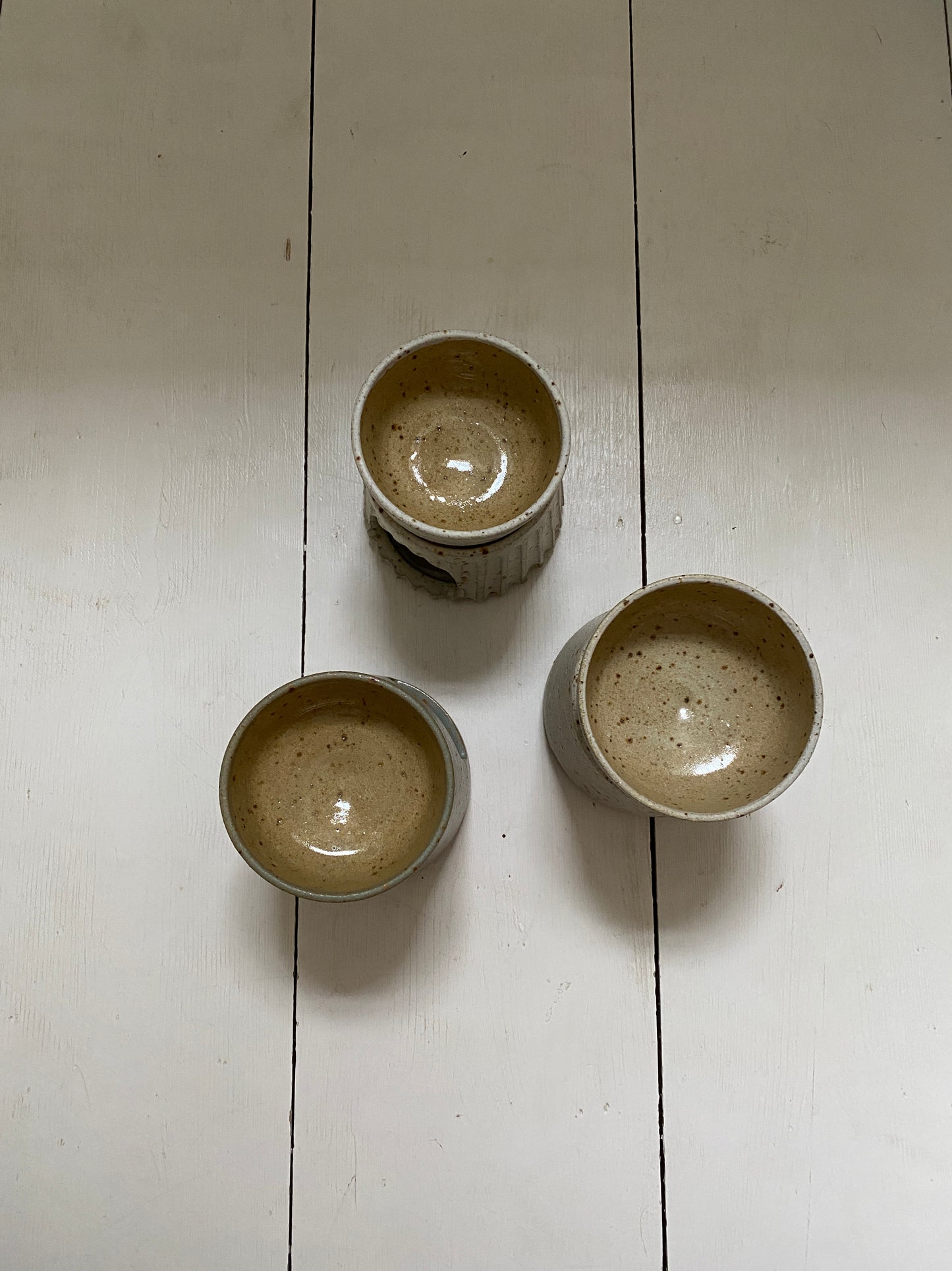 Oatmeal Fluted Ceramic Oil Burner & Aromatherapy Oil Gift Bundle