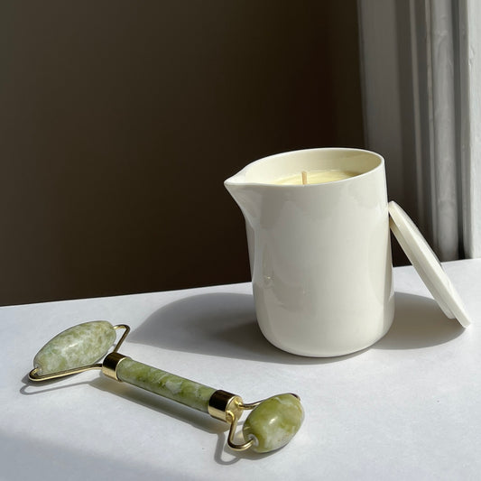 Nourishing Aromatherapy Massage Candle & Facial Roller Gift Set