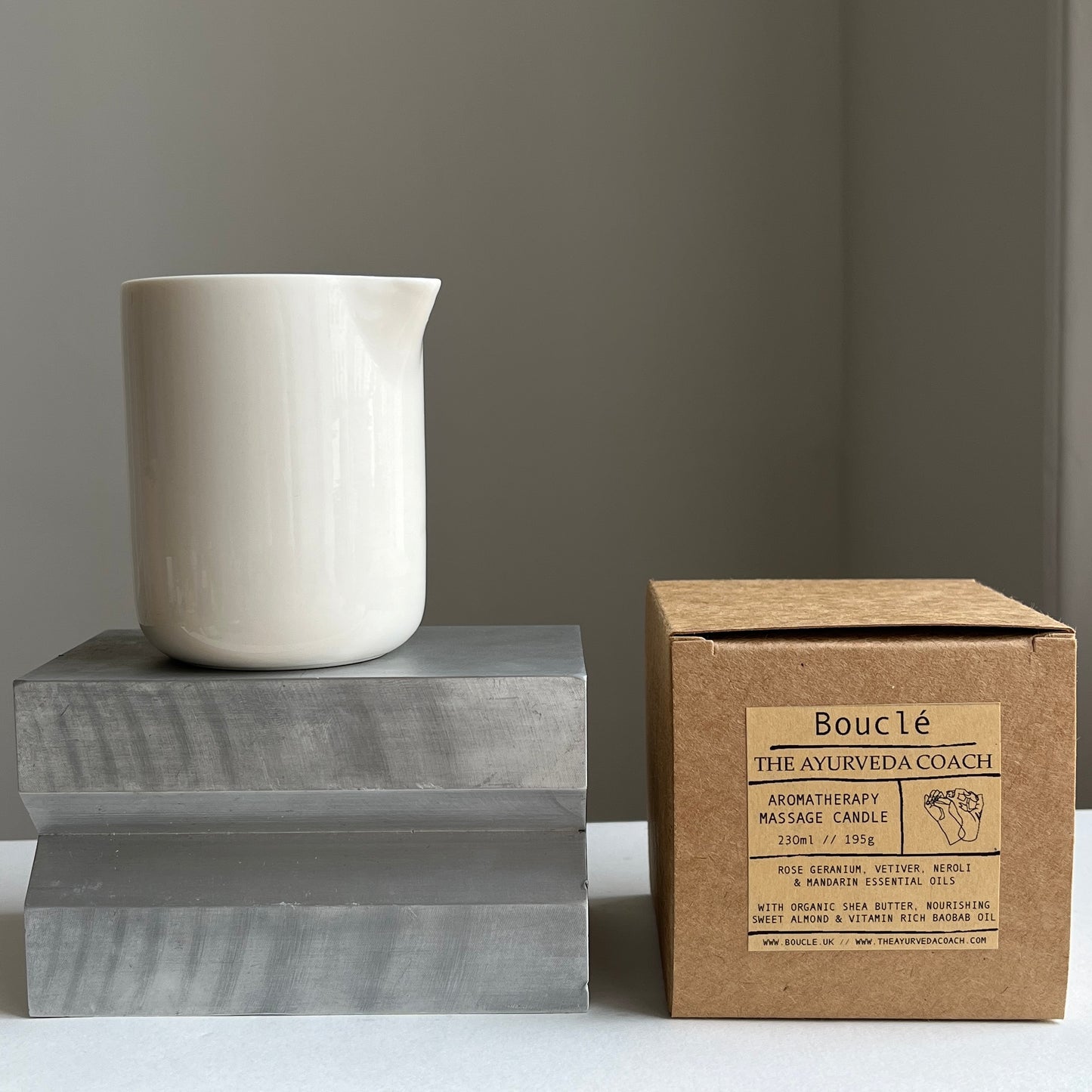 Nourishing Aromatherapy Massage Candle & Gua Sha Gift Set