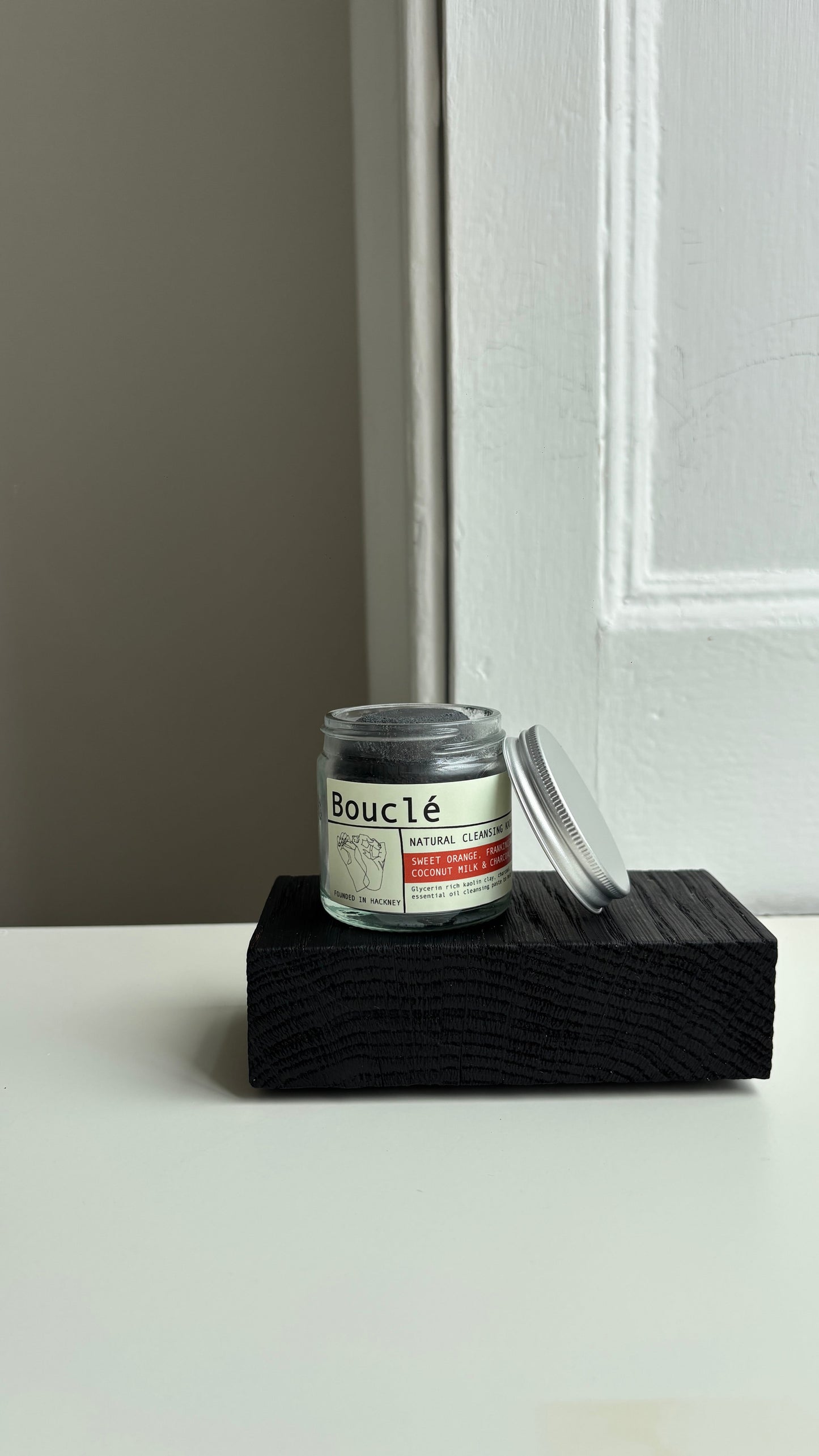 Detoxifying Natural Cleansing Kaolin Clay with Charcoal & Frankincense