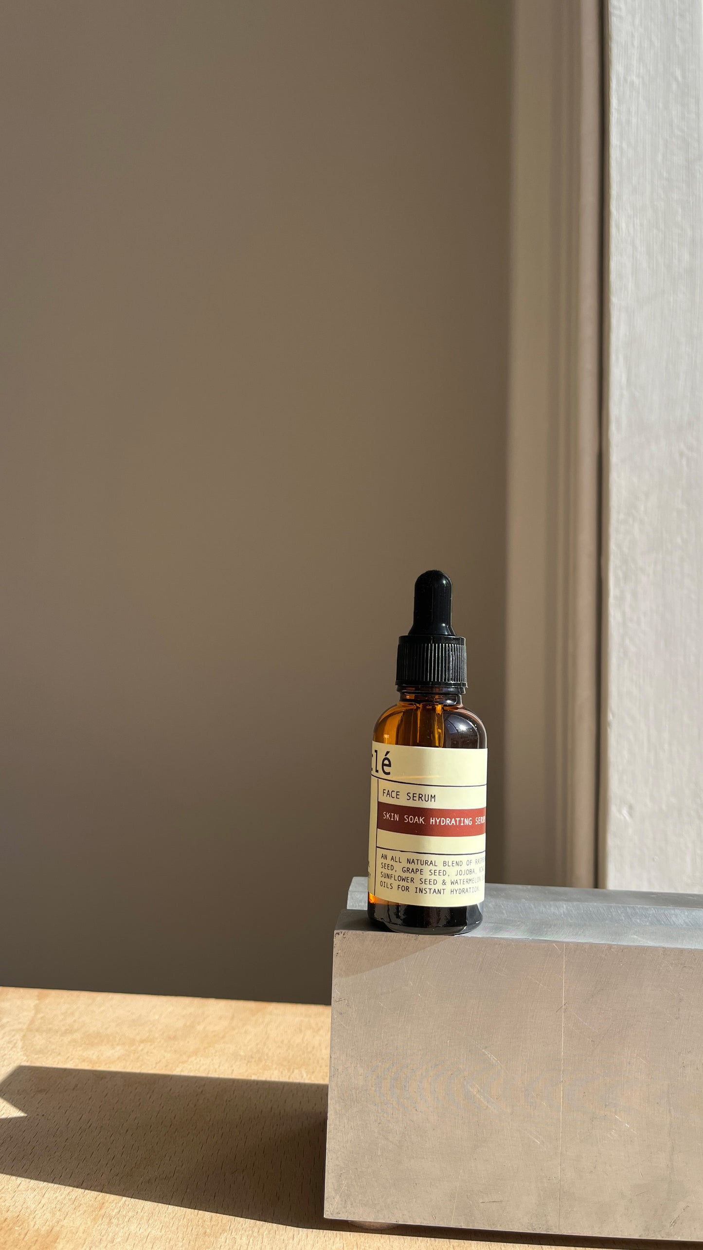 Skin Soak Hydrating Face Serum