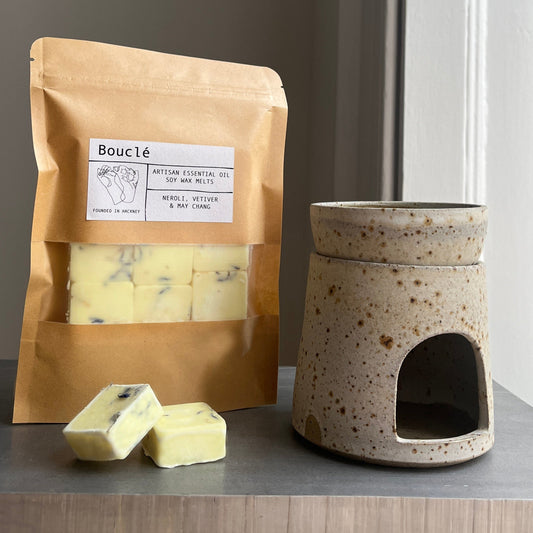 Oatmeal Ceramic Oil Burner & Wax Melt Gift Bundle