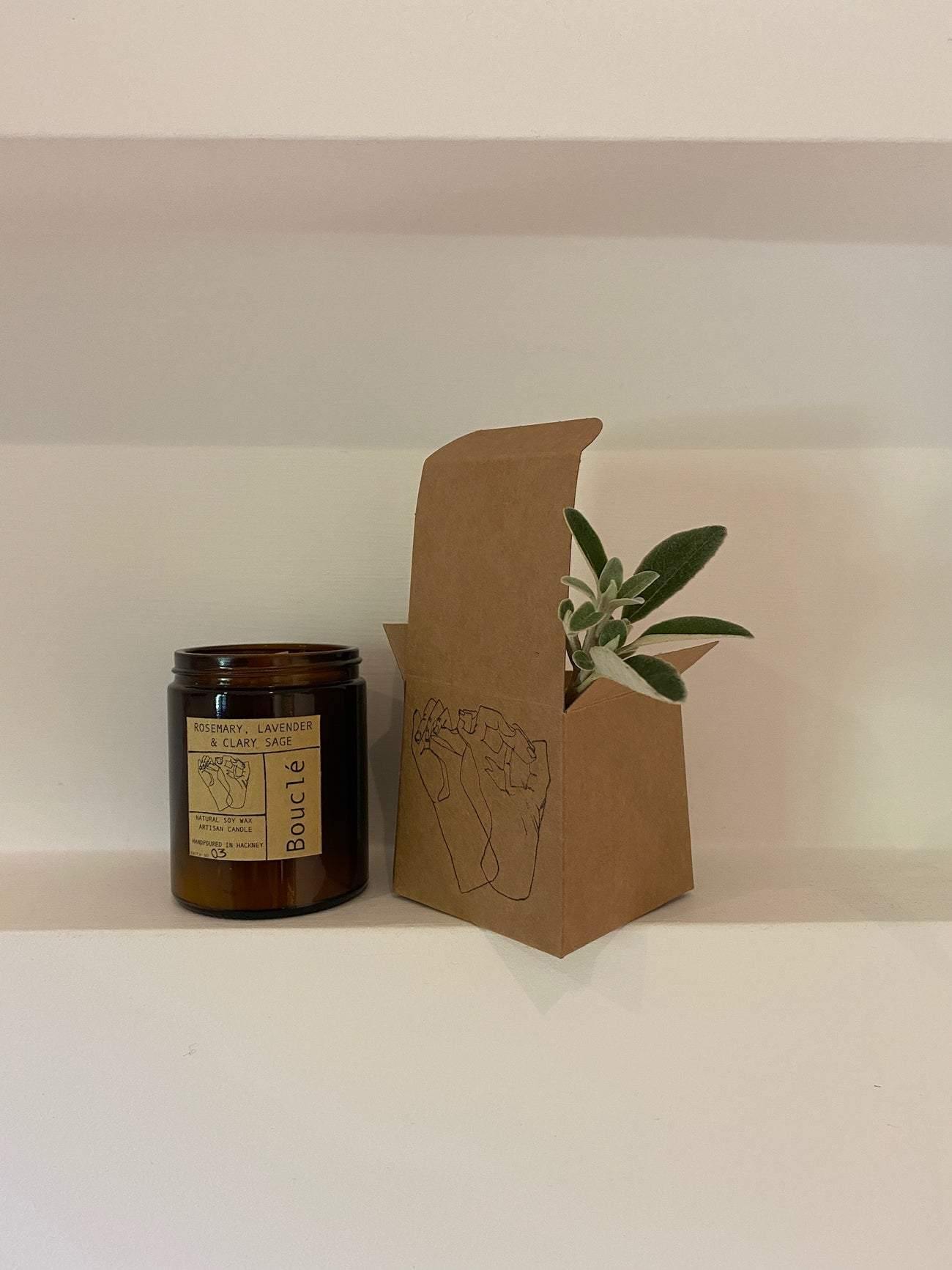 Lavender scented soy wax natural candle with plastic free recycled card packaging. Made using 100% pure essential oils in East London and Brighton